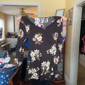 Juniors dress long sleeved